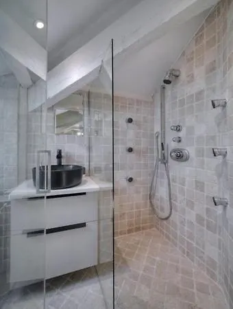 Luxury 2-floor Flat Minutes Walk To Croisette And Center Apartman Cannes