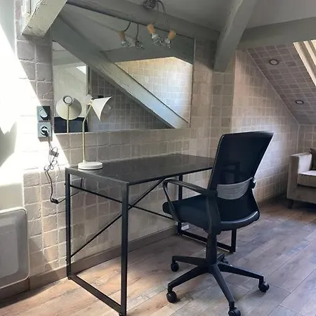 Luxury 2-floor Flat Apartment *