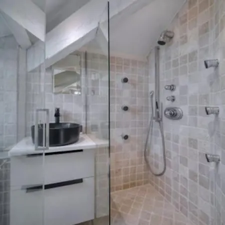 Luxury 2-floor Flat Minutes Walk To Croisette And Center * カンヌ