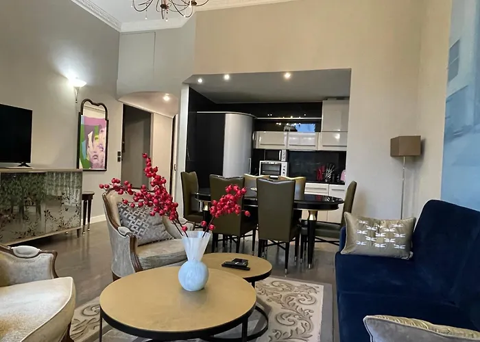 Luxury 2-floor Flat Minutes Walk To Croisette And Center