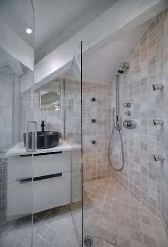 Luxury 2-floor Flat Minutes Walk To Croisette And Center Lägenhet Cannes